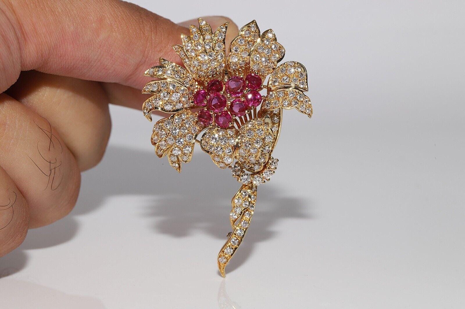 Vintage Circa 1980s 18k Gold Natural Diamond and Ruby Decorated