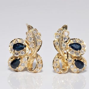 Vintage circa 1980er Jahre 14k Gold natürliche Diamant und Saphir Blatt Stil Ohrring