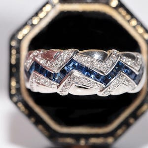 Vintage circa 1990er Jahre 18k Gold natürlicher Diamant Baguette geschnitten Saphir Ring