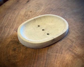 Concrete soap dish