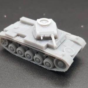 Panzer II – German WW2 light tank for dioramas and historical wargames – 3D resin military model – 1/87 1/100