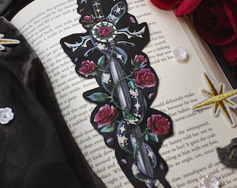 Dark Fantasy Silberfolie Schlange Schwert Lesezeichen | Okkultes Buch Dekor, Bücherwurm Geschenk, Gothic Reader Accessoire, Romanze Mittelalterliche Dekoration