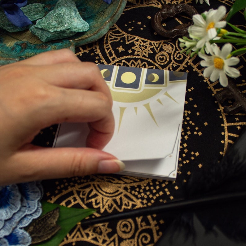 Peel-off photo of the Witchy Minimalist Sun and Moon Tarot Card Sticky Notes