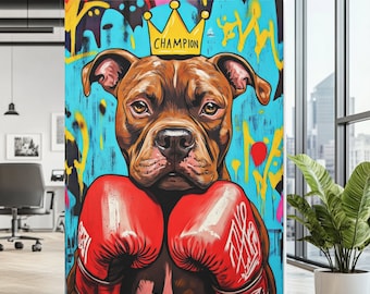 Puede incluir: Un perro pit bull marrón y blanco con guantes de boxeo rojos y una corona amarilla con la palabra "CHAMPION" en ella. El perro está sobre un fondo de graffiti azul, verde y amarillo.