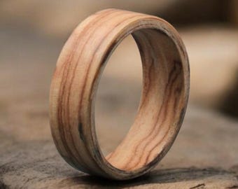 Natural Olive Wood Ring – Hand-Carved Wooden Wedding Band, Unique Earthy Gift, Mens Ring, Natural Ring, Beige and Brown Ring Valentines Gift