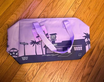Pretty! Trader Joe's Insulated Tote Bag in an Easter / Baby PURPLE (this is not the rare Lavender & Black version) *NEW International Option