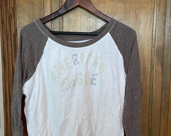 Vintage American Eagle Outfitters Women's L Athletic 3/4 Sleeve 100% Cotton T Shirt Y2K
