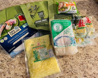 THAI Snack Foods Pack Gift Set Box - Curated Authentic Asian Thailand Set and Insulated Trader Joe's XL Tote Bag Option