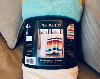 Plush PENDLETON Cozy Colorful Striped Rainbow Throw 50" X 70" - See all photos for details!!