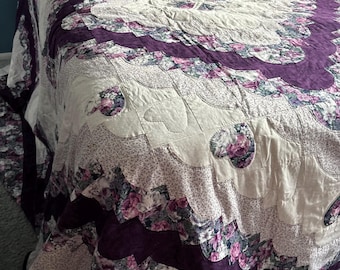 Heirloom Hand Stitched Amish Quilt, Stunning Vintage Heritage, Antique King Bedding, Blanket, Comforter. XL King approx. 112" X 108"