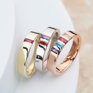 Mother&#39;s Day Gifts, Silver Baguette Birthstone Ring, 14K Gold Family Birthstone Ring For Mother, Custom Made Ring, Personalized Gift For Mom