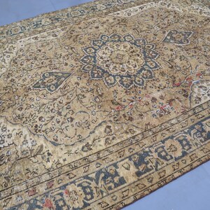 Alfombra beige de 1,93 m x 2,93 m, hecha a mano, de lana pura con diseño de cachemira. Hogar y vida. Alfombra única. Color neutro. Diseño Serapi. imagen 9