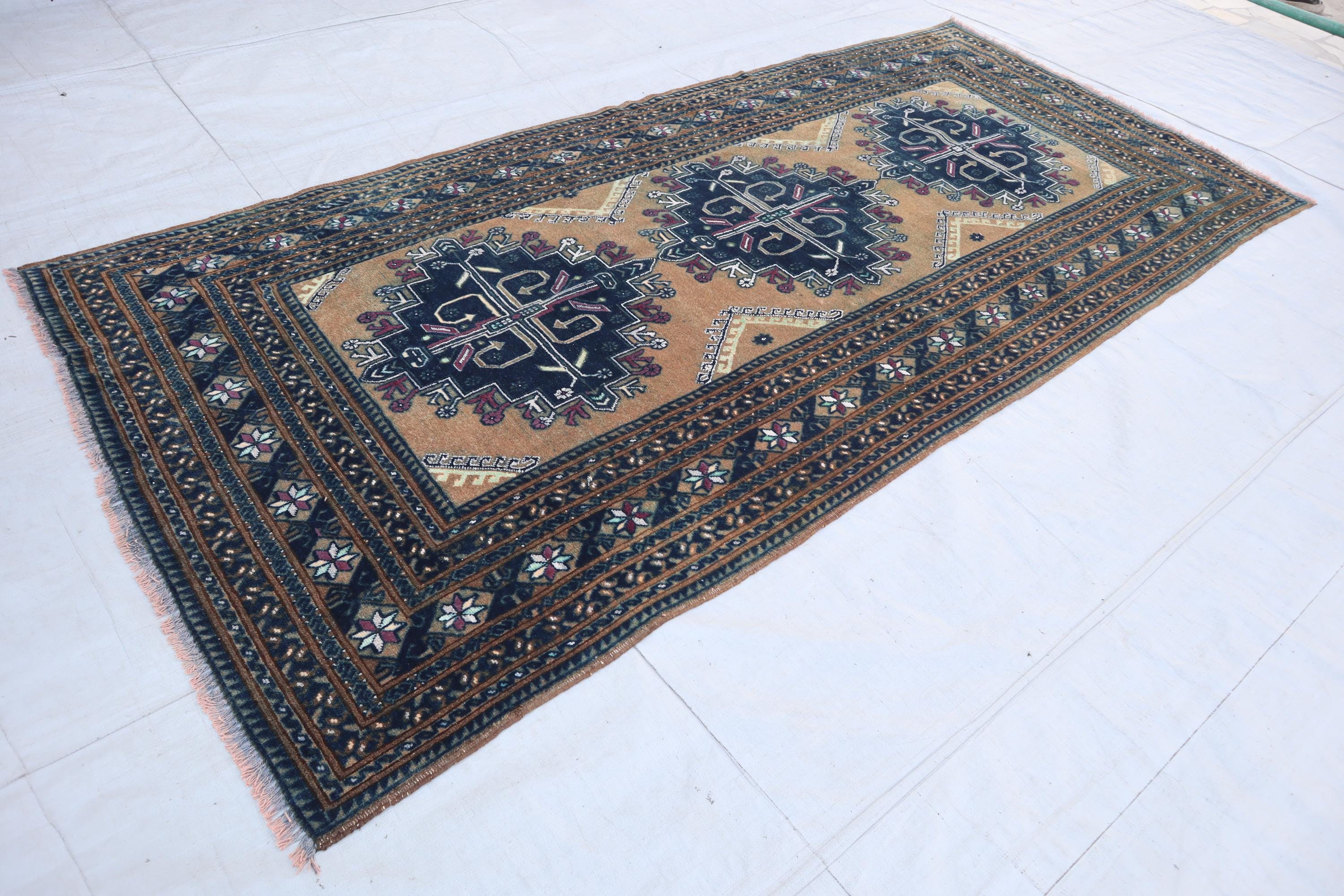 テラコッタランナーラグ 4'5x9'3フィート、アフガニスタン製