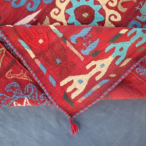 Red Suzani Kilim Rug 5x5 Hand Embroidery Bedspread Suzani, Wall Hanging, Home Decor, suzani embroidery, Suzani table cover, Suzani bedcover image 12
