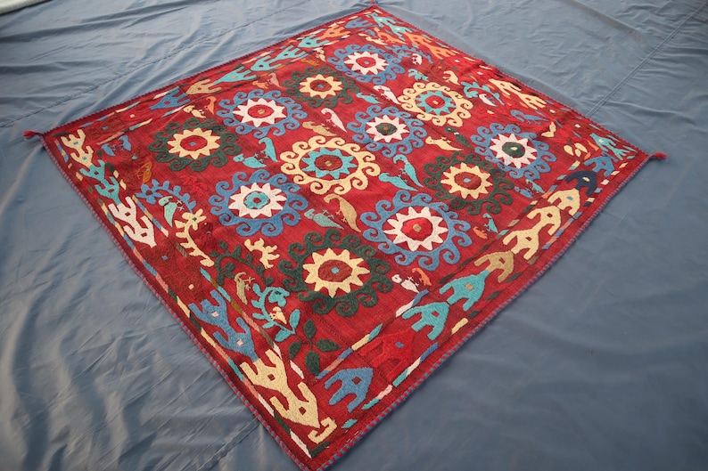 Red Suzani Kilim Rug 5x5 Hand Embroidery Bedspread Suzani, Wall Hanging, Home Decor, suzani embroidery, Suzani table cover, Suzani bedcover image 10