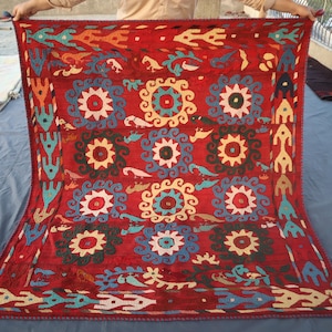 Red Suzani Kilim Rug 5x5 Hand Embroidery Bedspread Suzani, Wall Hanging, Home Decor, suzani embroidery, Suzani table cover, Suzani bedcover image 1