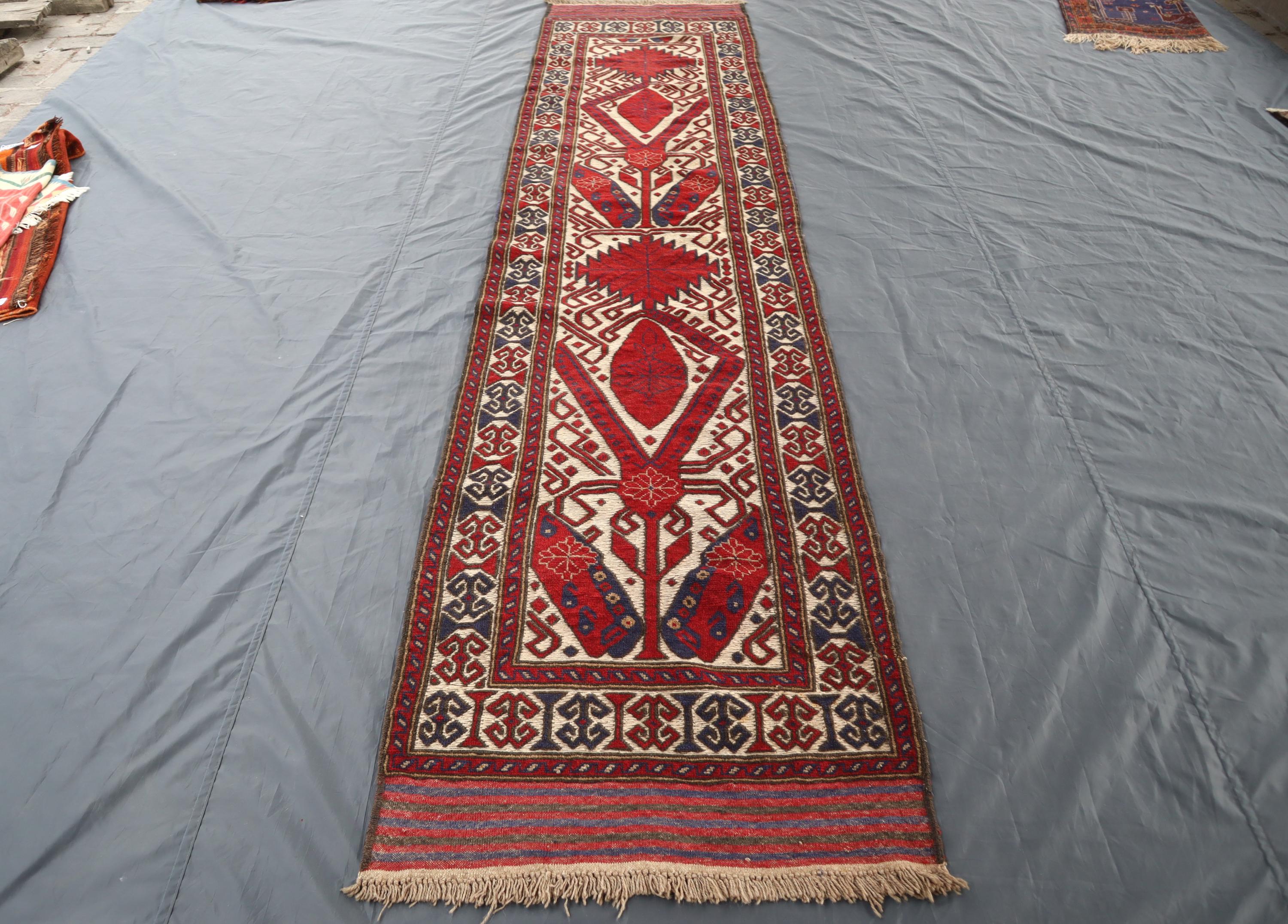 2'8x11'8 Ft Antique Sumak Kilim Rug - Red Beige Floral Afghan