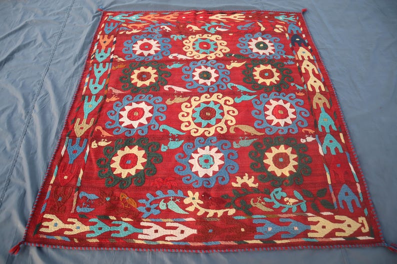 Red Suzani Kilim Rug 5x5 Hand Embroidery Bedspread Suzani, Wall Hanging, Home Decor, suzani embroidery, Suzani table cover, Suzani bedcover image 2