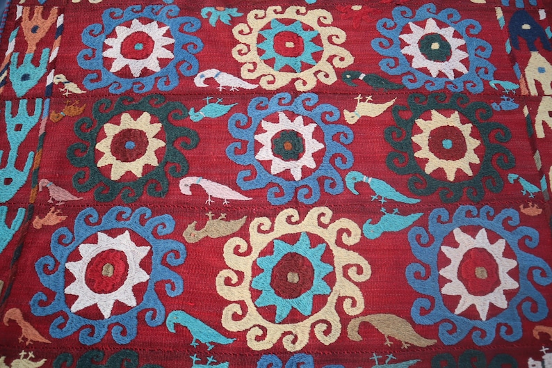 Red Suzani Kilim Rug 5x5 Hand Embroidery Bedspread Suzani, Wall Hanging, Home Decor, suzani embroidery, Suzani table cover, Suzani bedcover image 8
