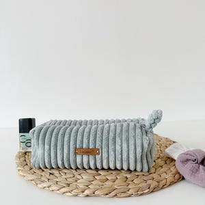 Kosmetiktasche Cord, Stiftemäppchen Kord, Make up Tasche, Geschenk Frau Kulturtasche // Art.Nr. KO-01-LN-F