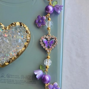 Lila Schmetterling Kindle Charm-Kette | Perlen Blumen Kindle Kobo iPhone Accessoire für Ereader | Strass Herz Kindle Dekor Schlüsselbund
