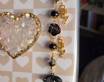 Black Rose Bow Kindle Charm Chain | Gothic Coquette Kindle Kobo iPhone Accessory for Ereaders | Dark Romance Kindle Decor Keychain