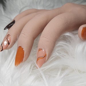 10 Press-On-Nails, Custom Sets, Fake-Nails, Fall-Nails , Almond-Medium, Hand-painted, swirl-nails, Brown-Nails, Short-Nails, Orange-Nails