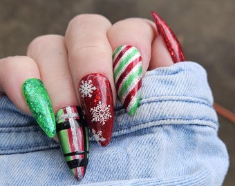Christmas Press On Nails - Candy Cane Stripes, Snowflakes, Red Green Plaid & Cateye Winter Nail Set