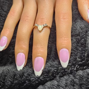 White French Tips, Reusable Glue-On Fake Nails, Natural Wedding Manicure Fingernails