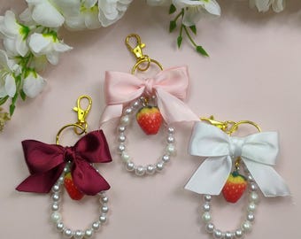 Strawberry Pearl Drop Charm Keychain – Handmade Beaded Bow Charm, Cute Fruit Bag Charm, Soft Girl Aesthetic Accessory