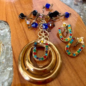SET Vintage Art Deco Gold Tone circular pendant with multi color rainbow rhinestones horseshoe U shape upcycled necklace matching earrings