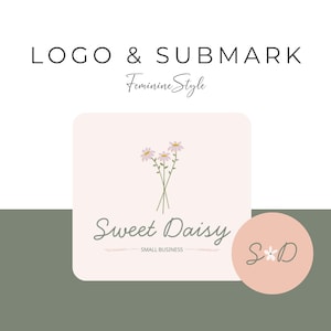 Op de afbeelding: Een logo- en submark-ontwerp met de tekst "LOGO & SUBMARK" en "Feminine Style". Het hoofdlogo bevat een boeket madeliefjes boven de woorden "Sweet Daisy" en "SMALL BUSINESS". Een cirkelvormige submark met "S" en "D" en een madeliefje is ook inbegrepen.