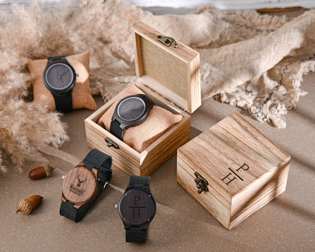 Orologio in legno inciso personalizzato Orologio personalizzato