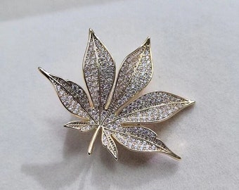 Maple Leaf Brooch Handmade Camellia Pin Gift for Her Mothers Day Gift Anniversary Wedding Pin Pendant Brooch Silver Brooch Leaf Pin