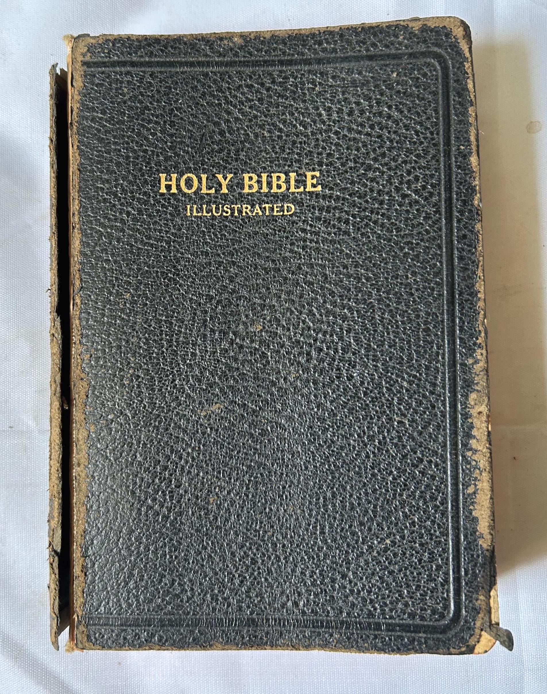 Vintage 1950’s Holy Bible - Leather Old and New Testament- Red Letter - Made in the USA