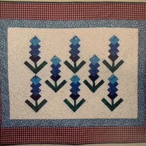 Quick Pieced Posies: Quilt block, Digital Pattern, Bluebonnets, Indian Paintbrush, Hyacinth, Lilac, Yucca, Christmas Cactus image 4