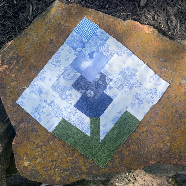 Quick Pieced Posies: Quiltblok, Digitaal Patroon, Bluebonnets, Indian Paintbrush, Hyacint, Lila, Yucca, Kerstcactus