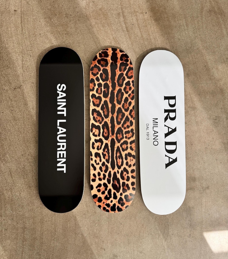 Trío de tablas de skate con diseño de leopardo salvaje / juego de 3 tablas / inspiración para la decoración de habitaciones con tablas de skate imagen 2