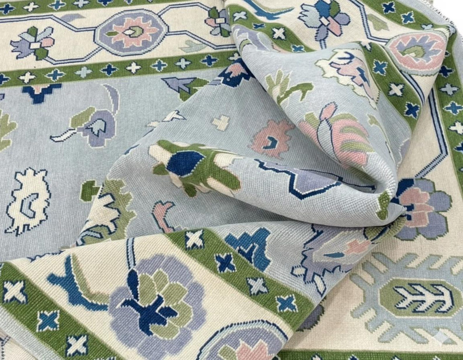 Handmade Wool Oushak Rug, Light Green Floral Medallion, Bhadohi Carpet ...