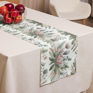 Protea Table Runner | Elegant South African Floral Dining Decor