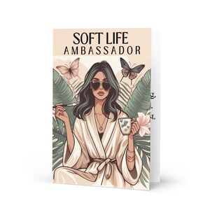 Grußkarte “Soft Life Botschafter” – Lustiger Empowerment Gruß | Kaffee & Chill Vibes | Moderne Self-Care Karte | Geschenk für Sie oder Bestie