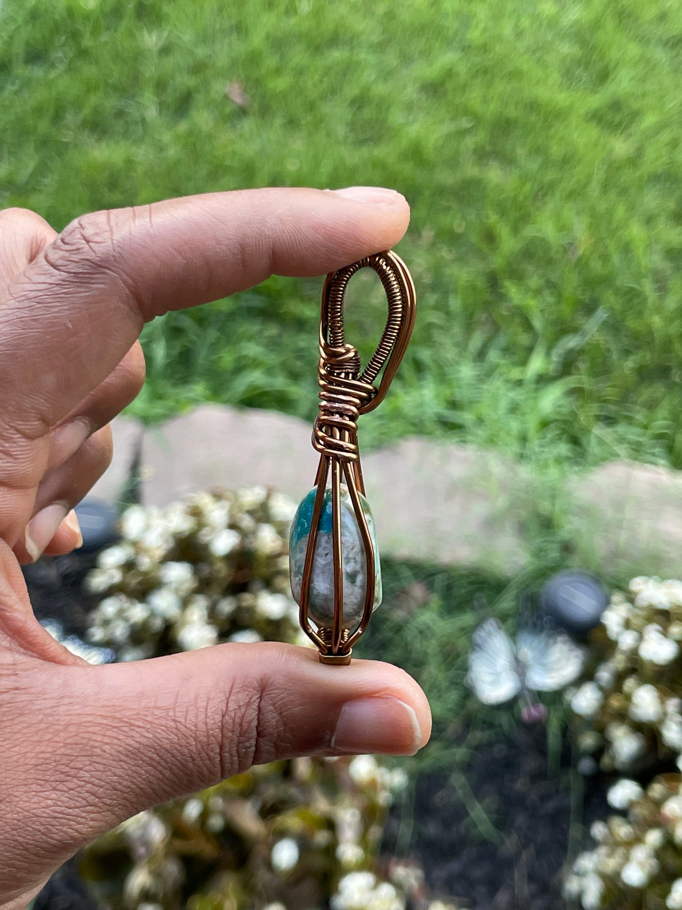 クリソコラ クリスタル ワイヤー ラップ ペンダント - ハンドメイド