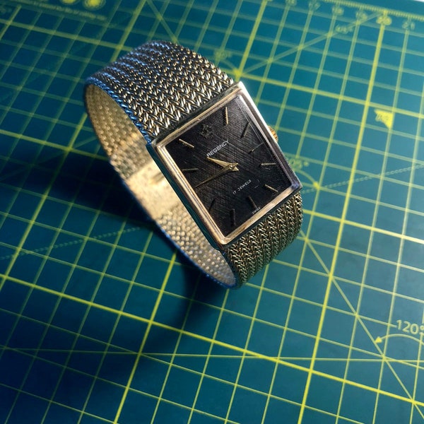 Vintage Regency wrist watch with mesh bracelet (Serviced)