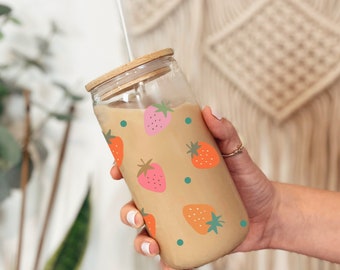 Strawberry glass cup, cute strawberry cup, cute iced coffee cup, kawaii strawberry, strawberry can glass, strawberry cup lid, strawberry cup