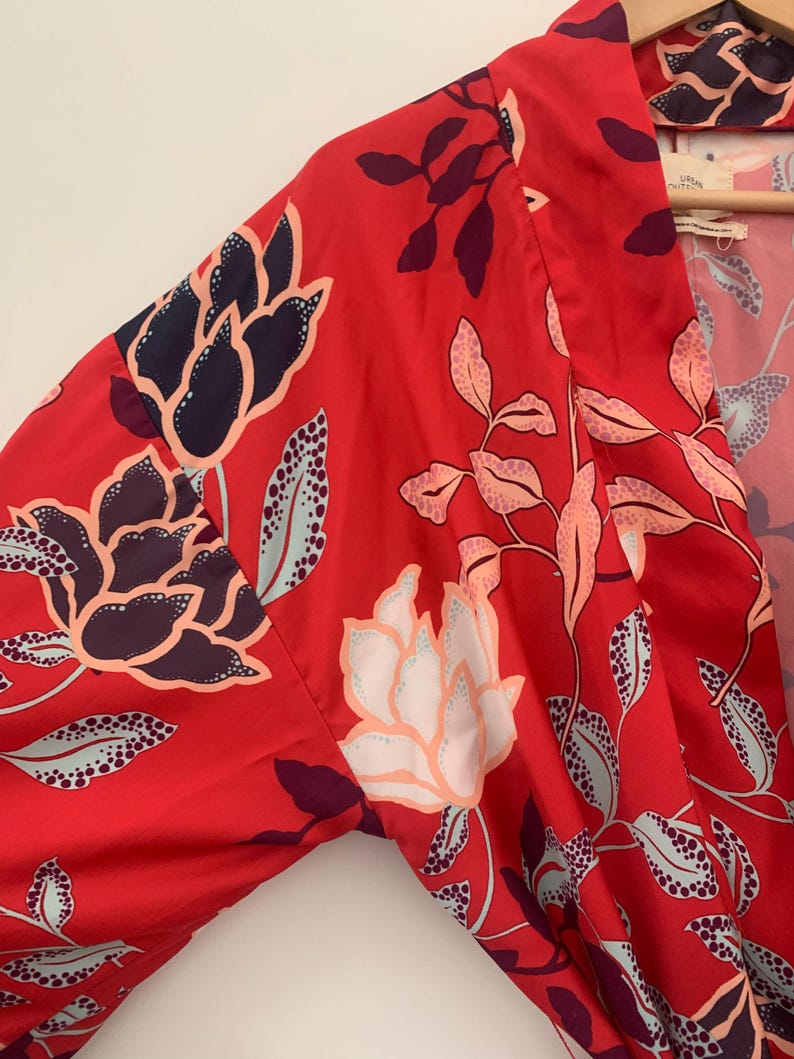 Red Floral Kimono Style Wrap – Urban Outfitters Boho Festival Robe image 3