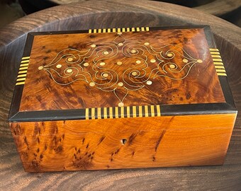 Handcrafted Thuya Wood Jewelry Box - Traditional Moroccan Artisan Design