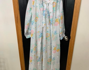 Gorgeous vintage fashions by Juli floral nightgown & robe set medium