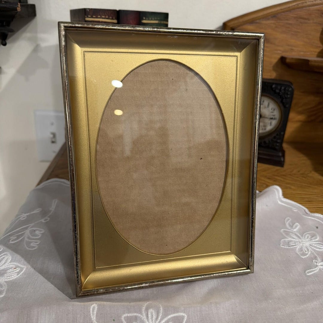 VTG Gold Tone Ornate Metal Frame 5X7” Photo Art Oval Matte MCM ...