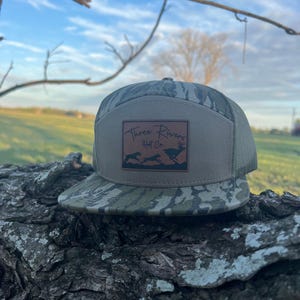 Deer Dog Hunting - Flatbill Snapback - Mossy Oak Camo Mossy Oak Bottomland