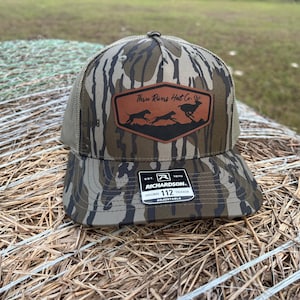 Deer Dog Hunting - Trucker Snapback - Richardson 112 - Buckle Patch